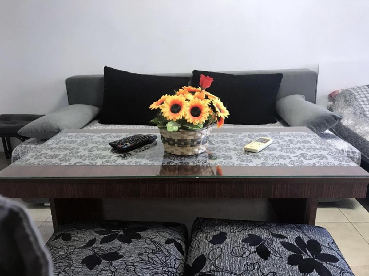 Day And Night Apartment Veliko Tarnovo Exterior photo